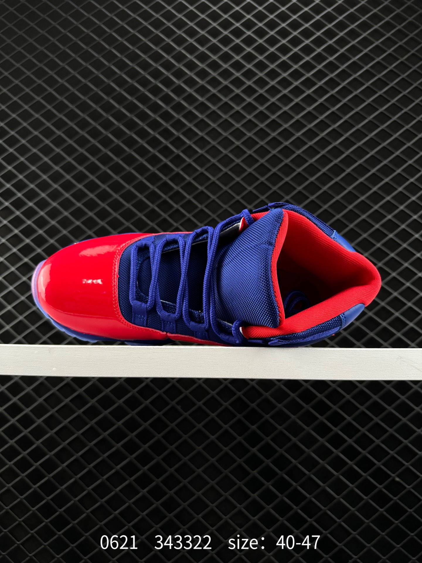 Nike Air Jordan 11 Retro Low”Concord“